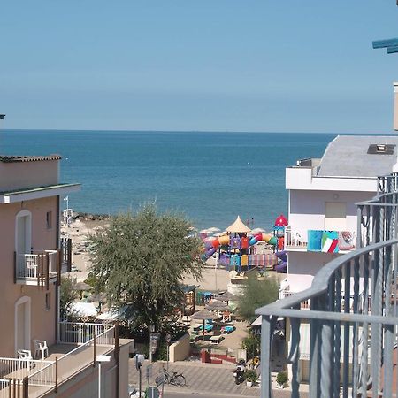 Residence Mediterraneo Rimini Exterior photo