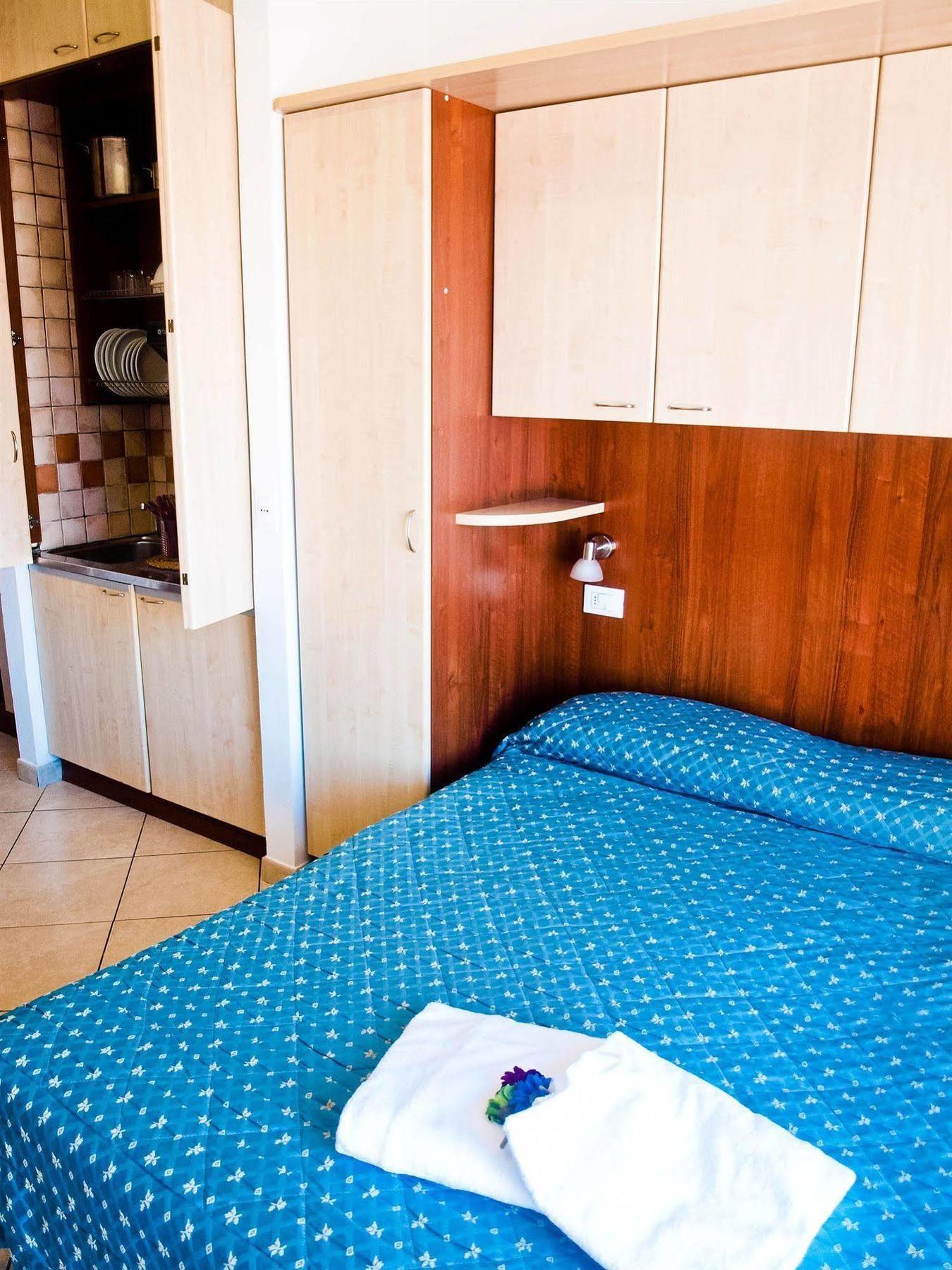 Residence Mediterraneo Rimini Exterior photo