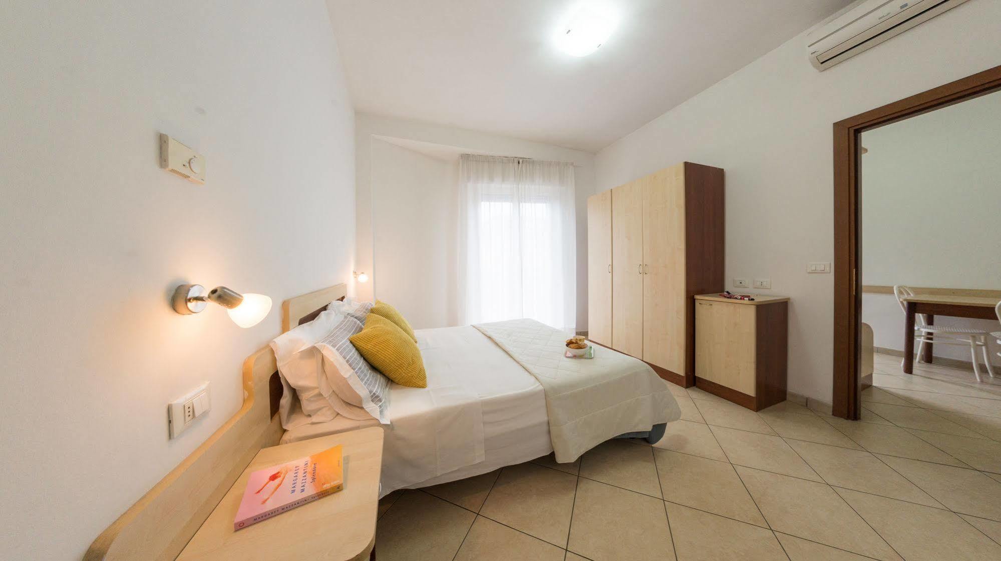 Residence Mediterraneo Rimini Exterior photo
